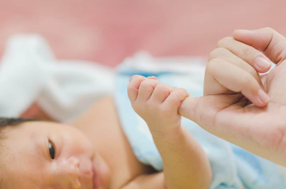 Je nastrihnutie hrádze pri pôrode nutné? Fakty sú proti jej pozitívam